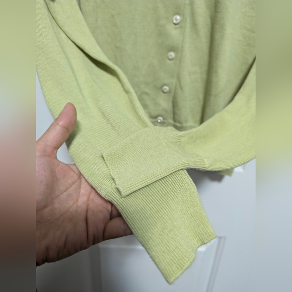 Banana Republic Silk Blend Cardigan - Picture 4 of 7